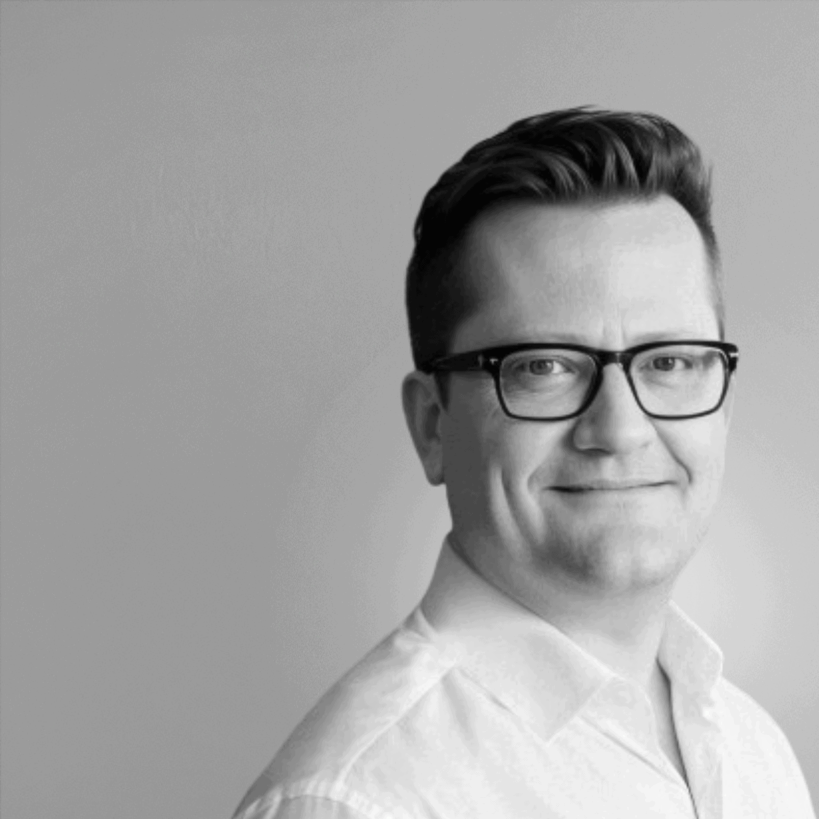 Shawn Park headshot