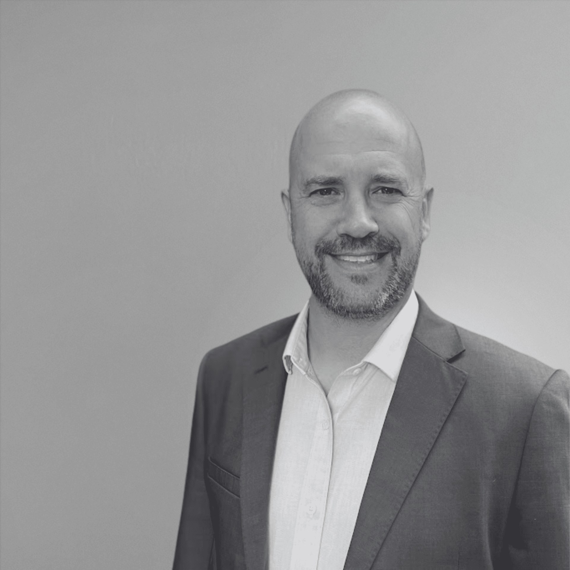 Tony Randell headshot